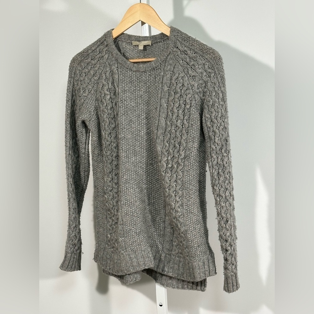 Joan Vass Wool-Camel Cable Knit Sweater – Heather Gray, Size M